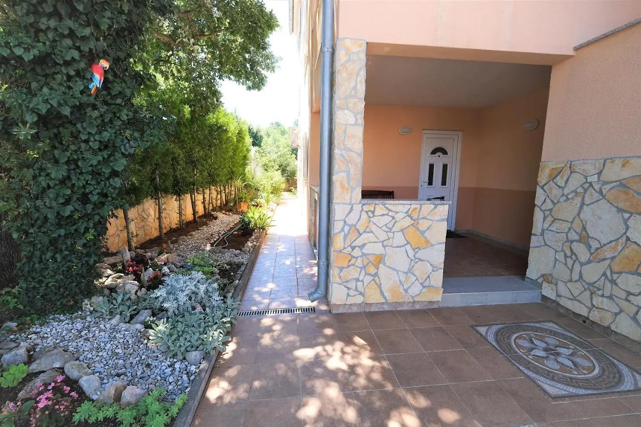 Apartments Coral Klimno