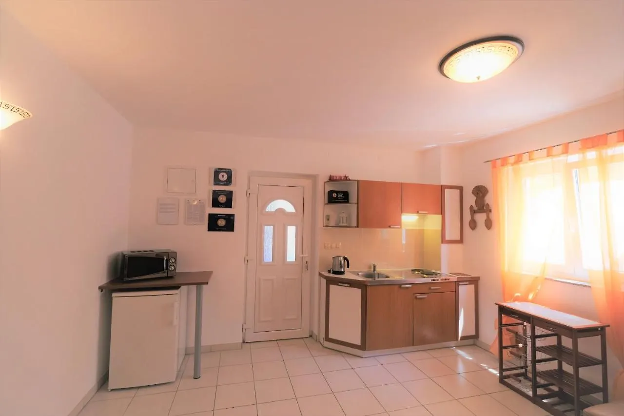 Apartments Coral Klimno