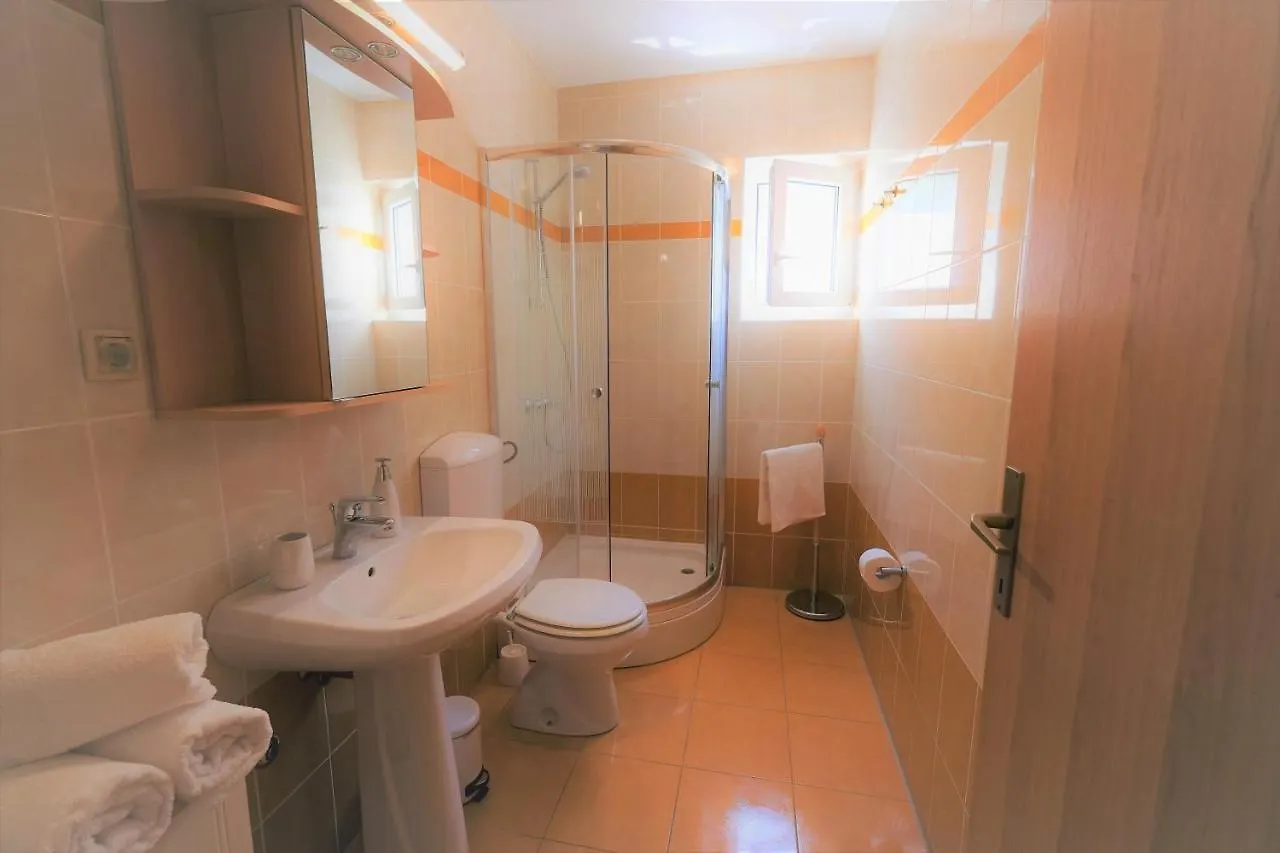 Apartments Coral Klimno